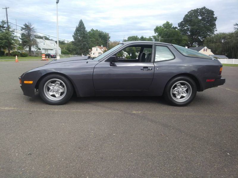 Illustration for article titled At $9,500, Might This Small Block-Powered 1983 Porsche 944 Really Be a Big Deal?